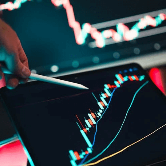 Axtrovien - Team von Kryptowährungsexperten